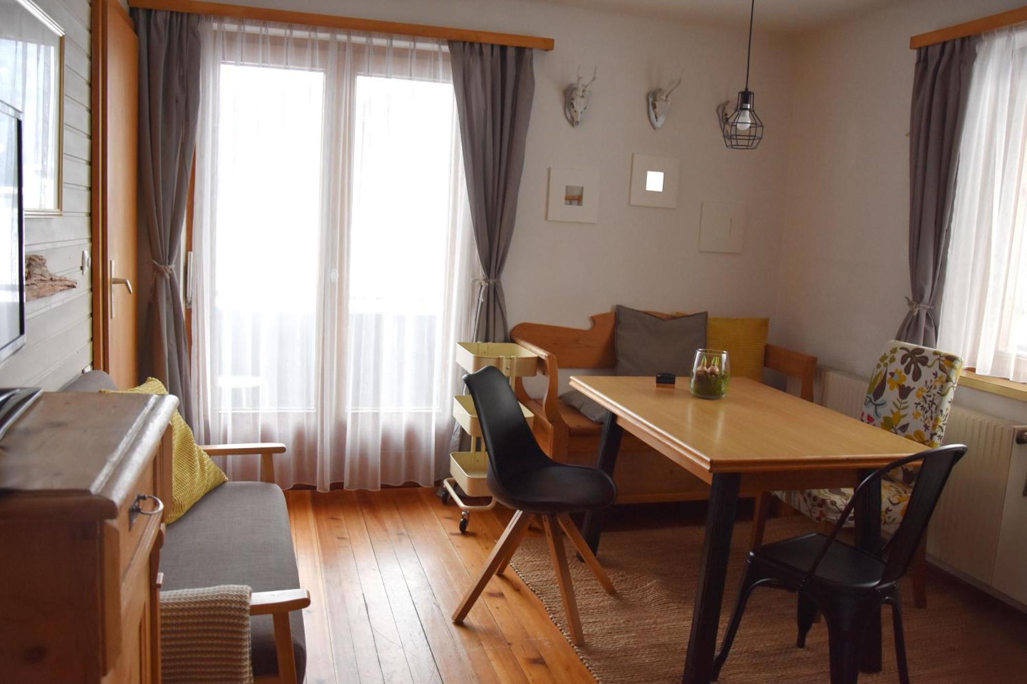 4 Elements Appartmenthaus Monarda 플라차우 외부 사진
